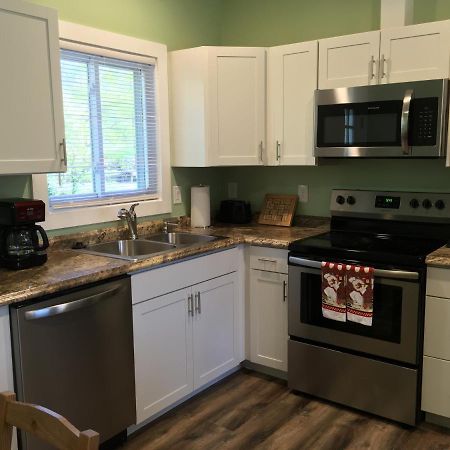 Brookside Cottages Уэйнсвилл Экстерьер фото